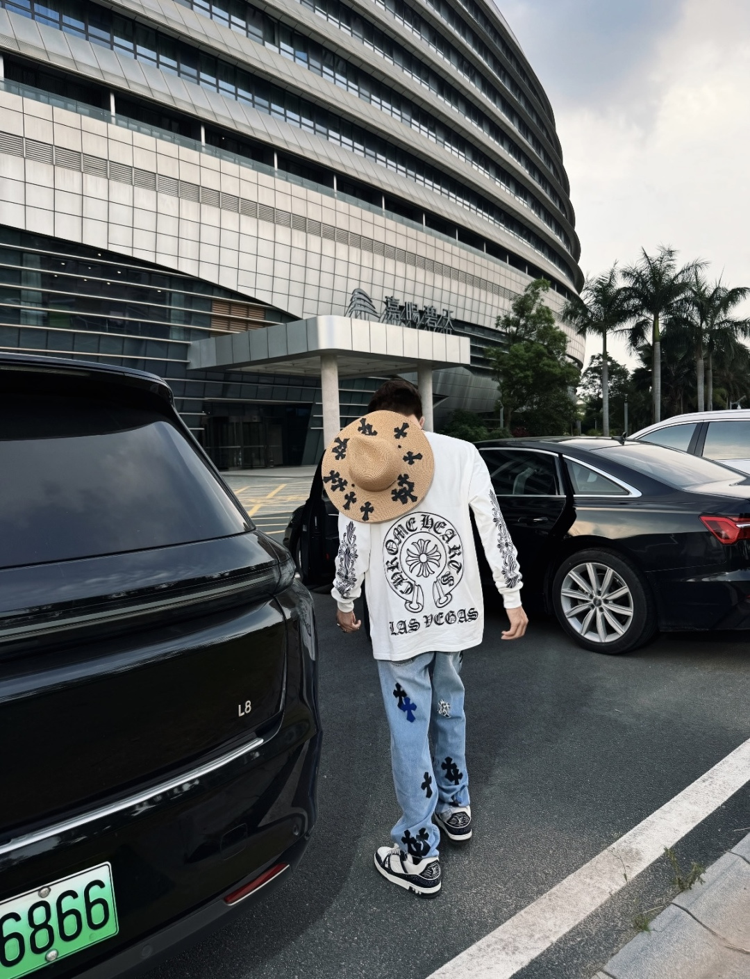 B 크ㄹ하츠ST 홀스슈 뉴욕 롱슬리브 티셔츠 2컬러